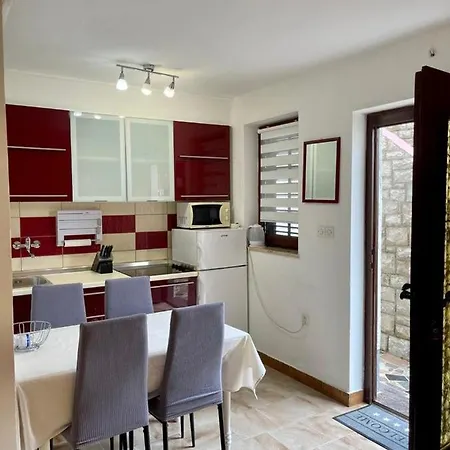 Katty Apartman